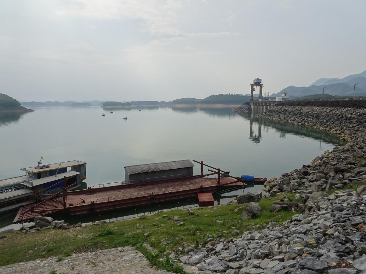 Thac Ba Family Homestay Ho To Экстерьер фото