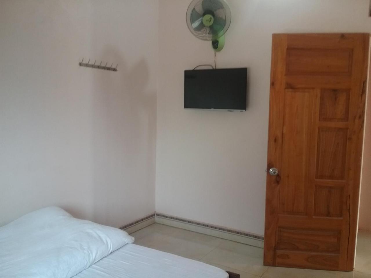 Thac Ba Family Homestay Ho To Экстерьер фото