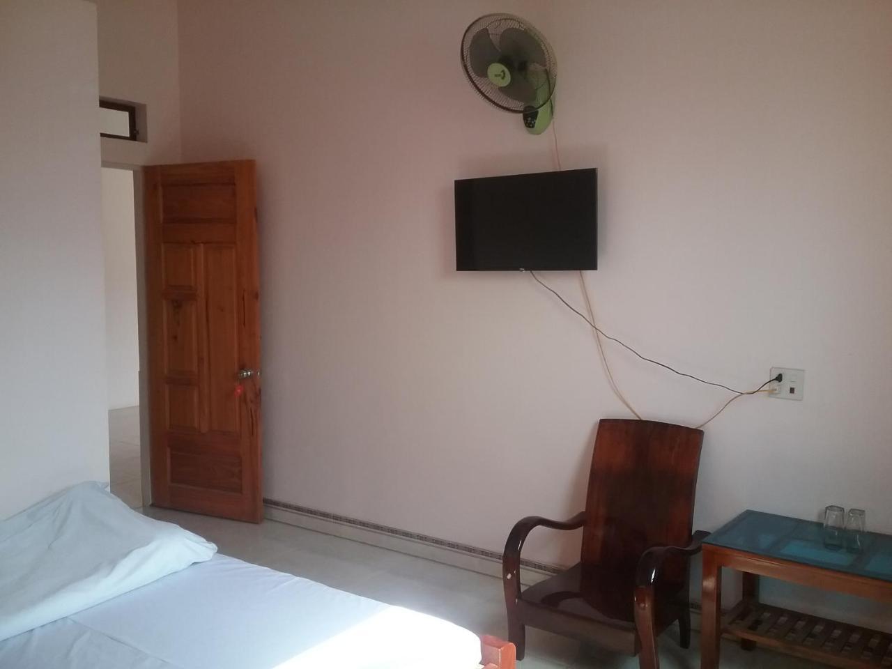 Thac Ba Family Homestay Ho To Экстерьер фото