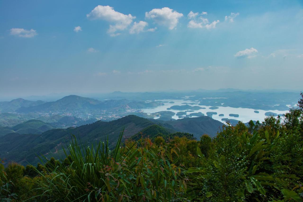 Thac Ba Family Homestay Ho To Экстерьер фото